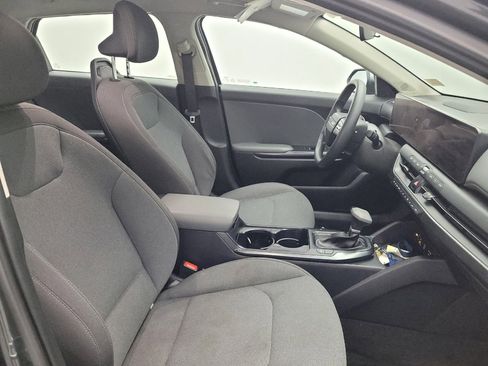 Used 2025 Kia K4 FWD image 21
