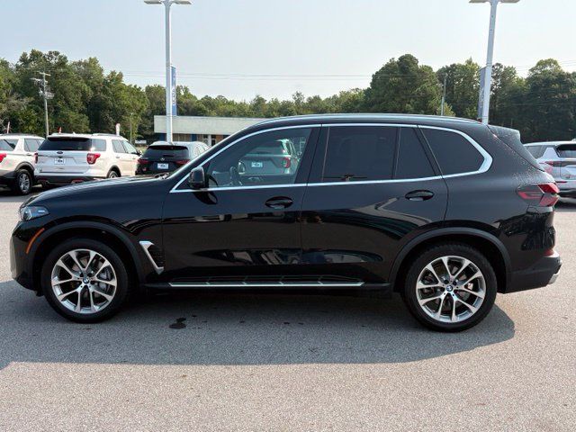 Used 2026 BMW X5 xDrive40i AWD/4WD image 2