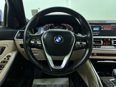 Used 2020 BMW 330i xDrive Sedan w/ Convenience Package AWD/4WD image 18