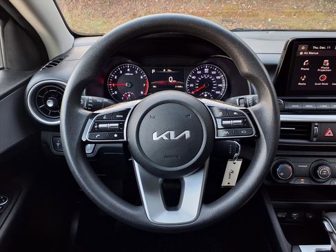 Used 2024 Kia Forte LXS image 14