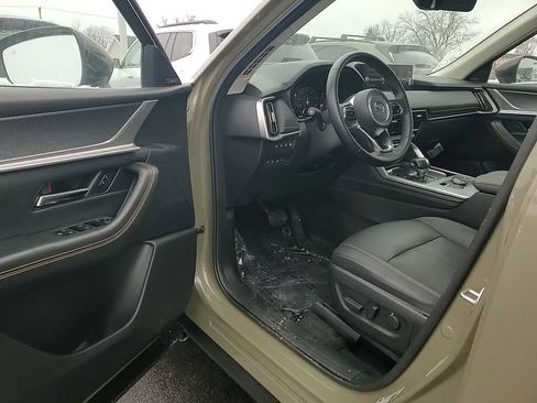 Certified 2025 MAZDA CX-70 Plug-In Hybrid w/ Premium Pkg image 10