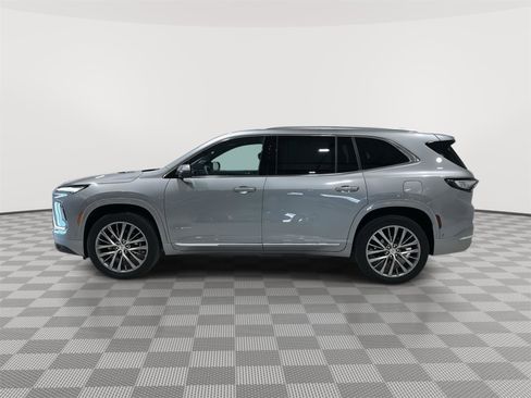 Used 2025 Buick Enclave Avenir w/ Super Cruise Package image 2