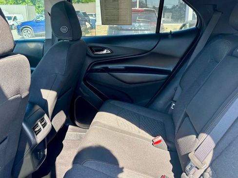 Used 2021 Chevrolet Equinox LT w/ Driver Convenience Package FWD image 17