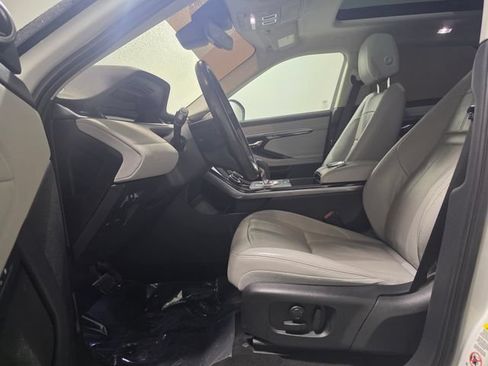 Used 2020 Land Rover Range Rover Evoque SE AWD/4WD image 14