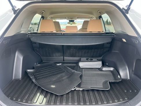 Used 2022 Toyota RAV4 LE FWD image 36