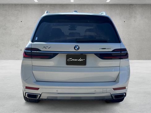 Used 2024 BMW X7 xDrive40i w/ Executive Package image 17