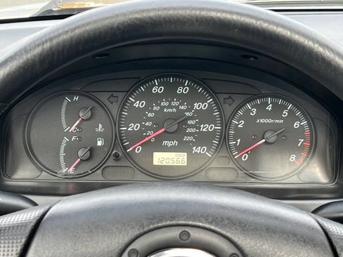 Used 2002 MAZDA Protege FWD image 13