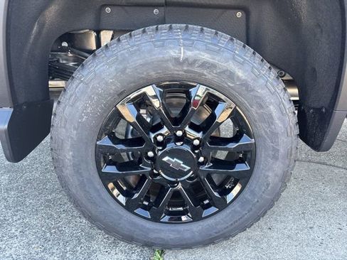 New 2026 Chevrolet Silverado 3500 High Country w/ High Country Premium Package AWD/4WD image 14