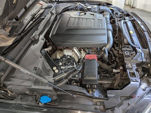 Used 2019 Jaguar XF Prestige image 41