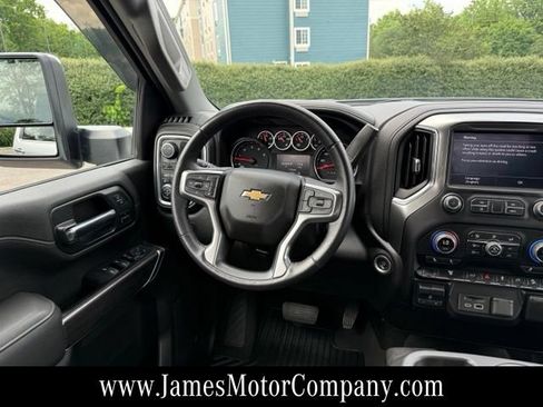 Used 2022 Chevrolet Silverado 3500 LTZ w/ Gooseneck/5TH Wheel Package AWD/4WD image 15