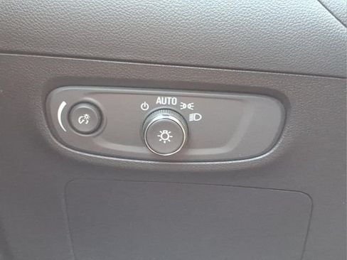 Used 2024 Buick Encore GX Preferred FWD image 17