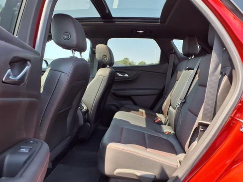 Used 2022 Chevrolet Blazer RS w/ Enhanced Convenience Package FWD image 24