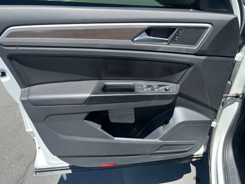 Used 2019 Volkswagen Atlas SE w/ Panoramic Sunroof Package AWD/4WD image 10
