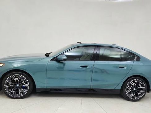 Used 2024 BMW 530i image 10