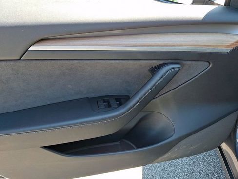Used 2023 Tesla Model 3 Standard Range RWD image 14