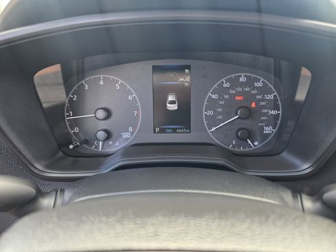 Used 2025 Toyota Corolla LE image 27