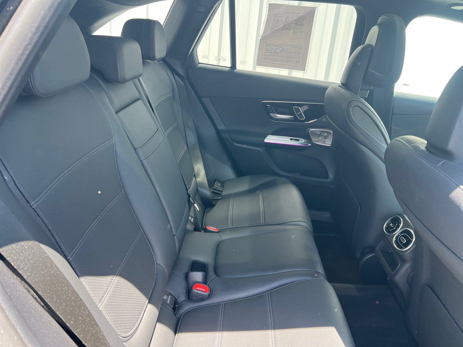 Used 2026 Mercedes-Benz GLC 300 4MATIC image 23