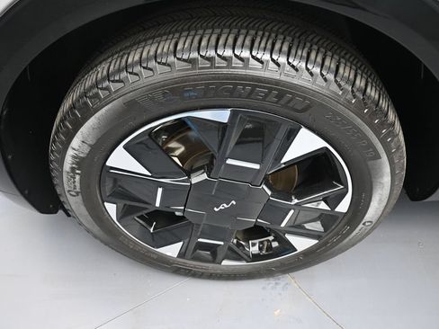 Certified 2026 Kia Sportage SX AWD/4WD image 14