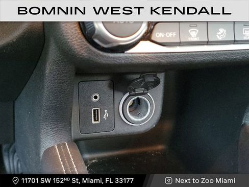 Used 2019 Nissan Kicks SV image 19