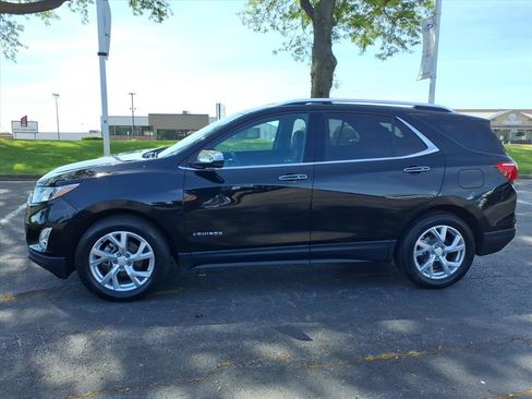 Used 2018 Chevrolet Equinox Premier FWD image 4