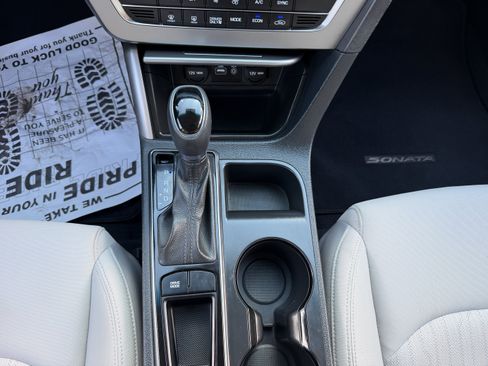 Used 2016 Hyundai Sonata SE FWD image 35