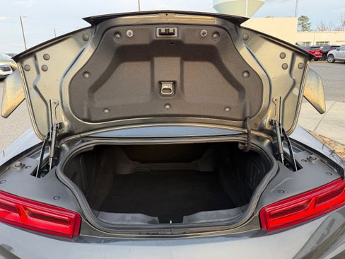 Used 2017 Chevrolet Camaro SS image 10