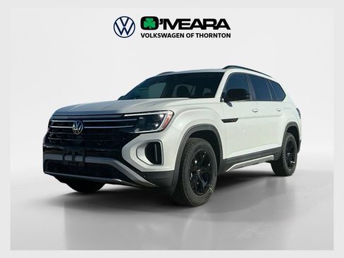New 2026 Volkswagen Atlas Peak Edition AWD/4WD image 1