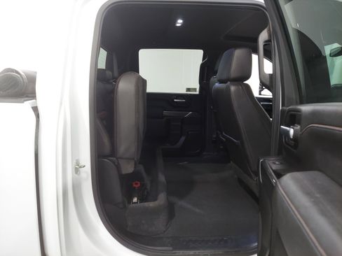 Used 2021 GMC Sierra 2500 AT4 w/ AT4 Preferred Package image 16