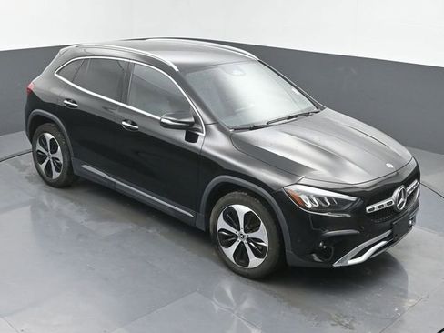 Used 2025 Mercedes-Benz GLA 250 4MATIC image 36