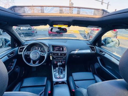 Used 2017 Audi Q5 2.0T Premium Plus w/ Technology Package image 16