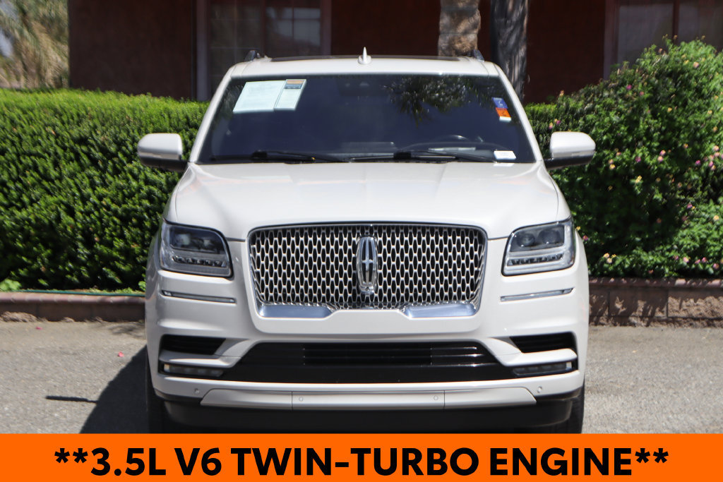 Used 2020 Lincoln Navigator Reserve w/ Equipment Group 208A Reserve AWD/4WD image 3