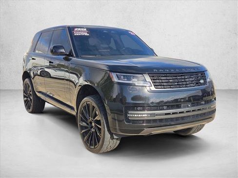 Used 2023 Land Rover Range Rover SE AWD/4WD image 3