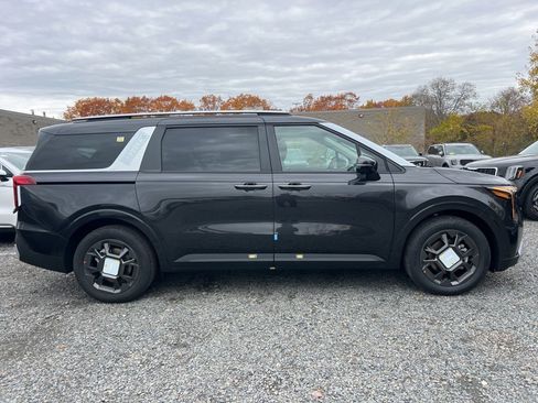 New 2026 Kia Carnival EX image 4