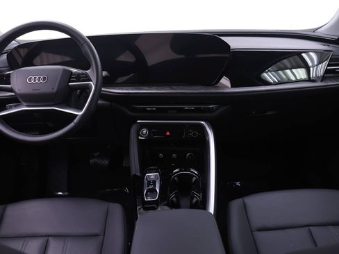 Certified 2025 Audi Q5 Premium w/ Convenience Package AWD/4WD image 8