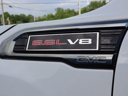 Used 2022 GMC Sierra 2500 AT4 w/ AT4 Premium Plus Package AWD/4WD image 34