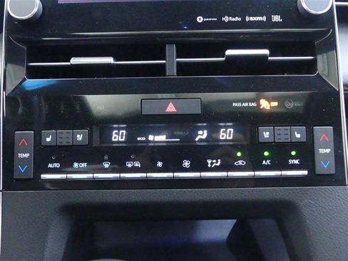 Used 2021 Toyota Avalon Limited w/ Advanced Safety Package image 16