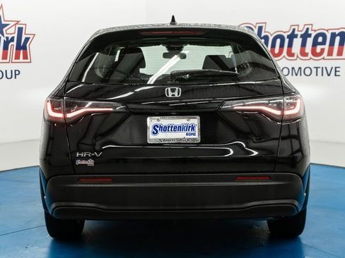 Certified 2024 Honda HR-V LX image 6