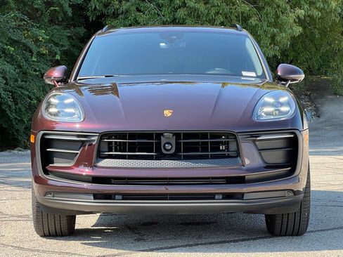 Certified 2026 Porsche Macan AWD/4WD image 7