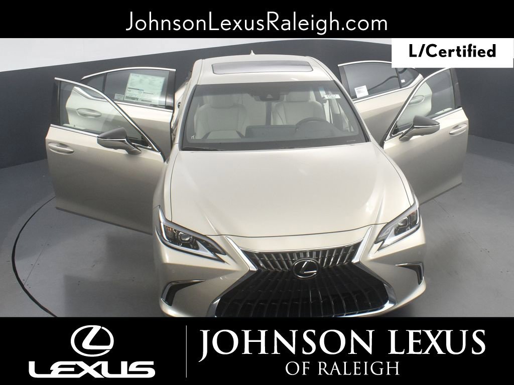 Used 2025 Lexus ES 300h w/ Technology Package FWD image 34