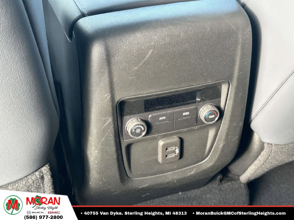 Certified 2024 Buick Enclave Essence w/ Experience Buick Package AWD/4WD image 12