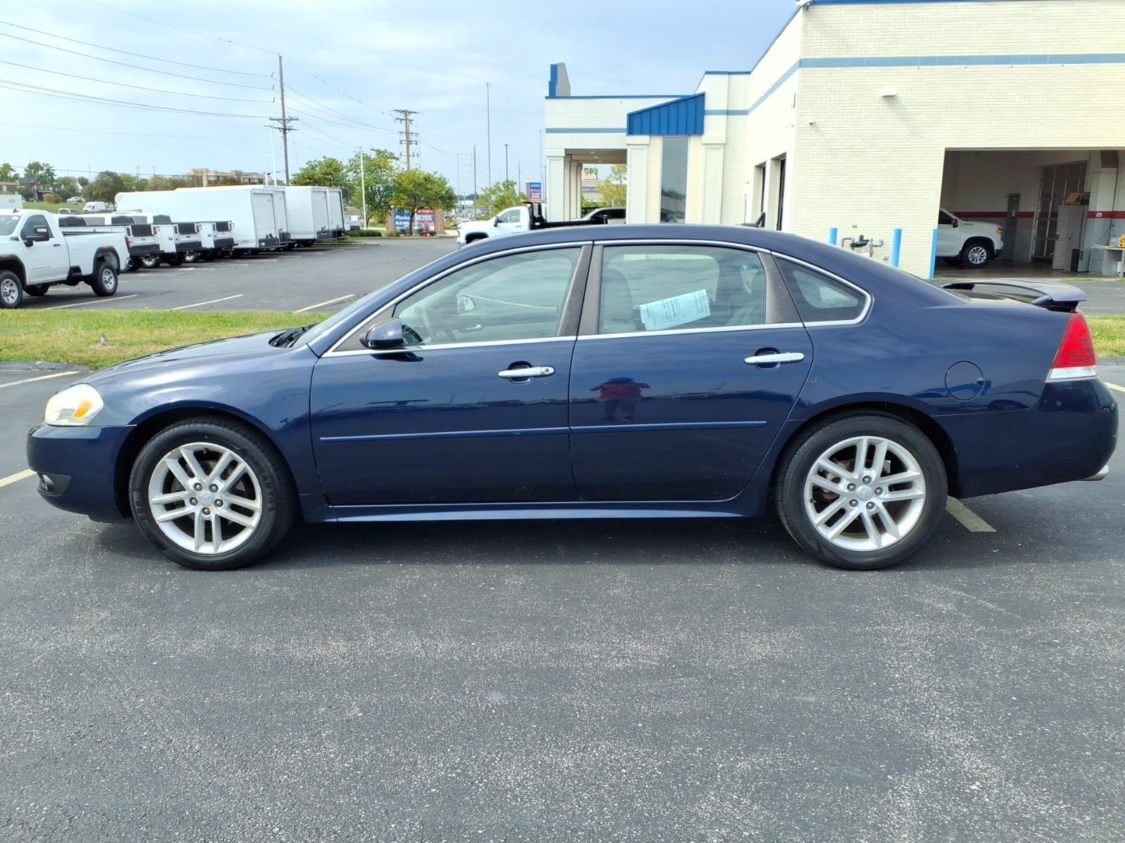 Used 2012 Chevrolet Impala LTZ FWD image 4
