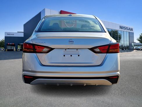 Used 2019 Nissan Altima 2.5 S FWD image 5