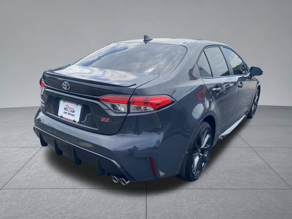 Used 2026 Toyota Corolla SE FWD image 16