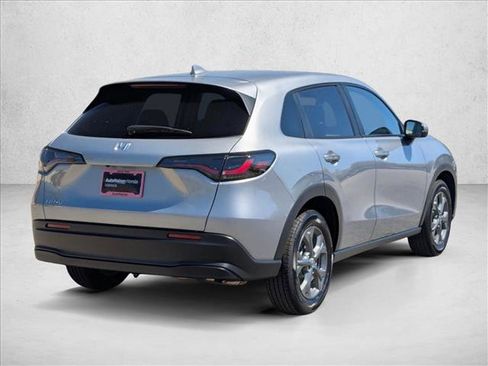 Used 2027 Honda HR-V LX image 5