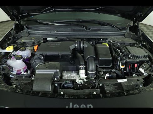 New 2026 Jeep Cherokee Laredo image 11