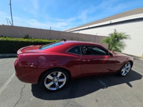 Used 2010 Chevrolet Camaro SS w/ RS Package RWD image 3