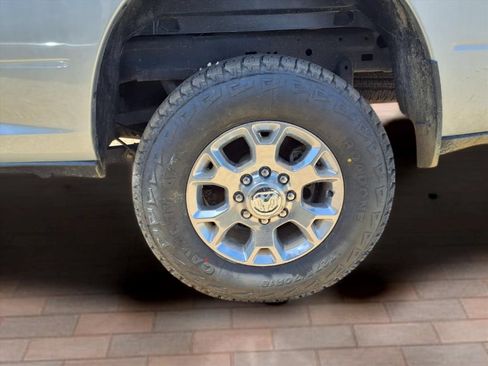 Used 2024 RAM 2500 Laramie AWD/4WD image 23