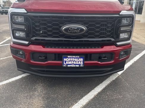 Used 2026 Ford F250 Lariat w/ Black Appearance Package image 6