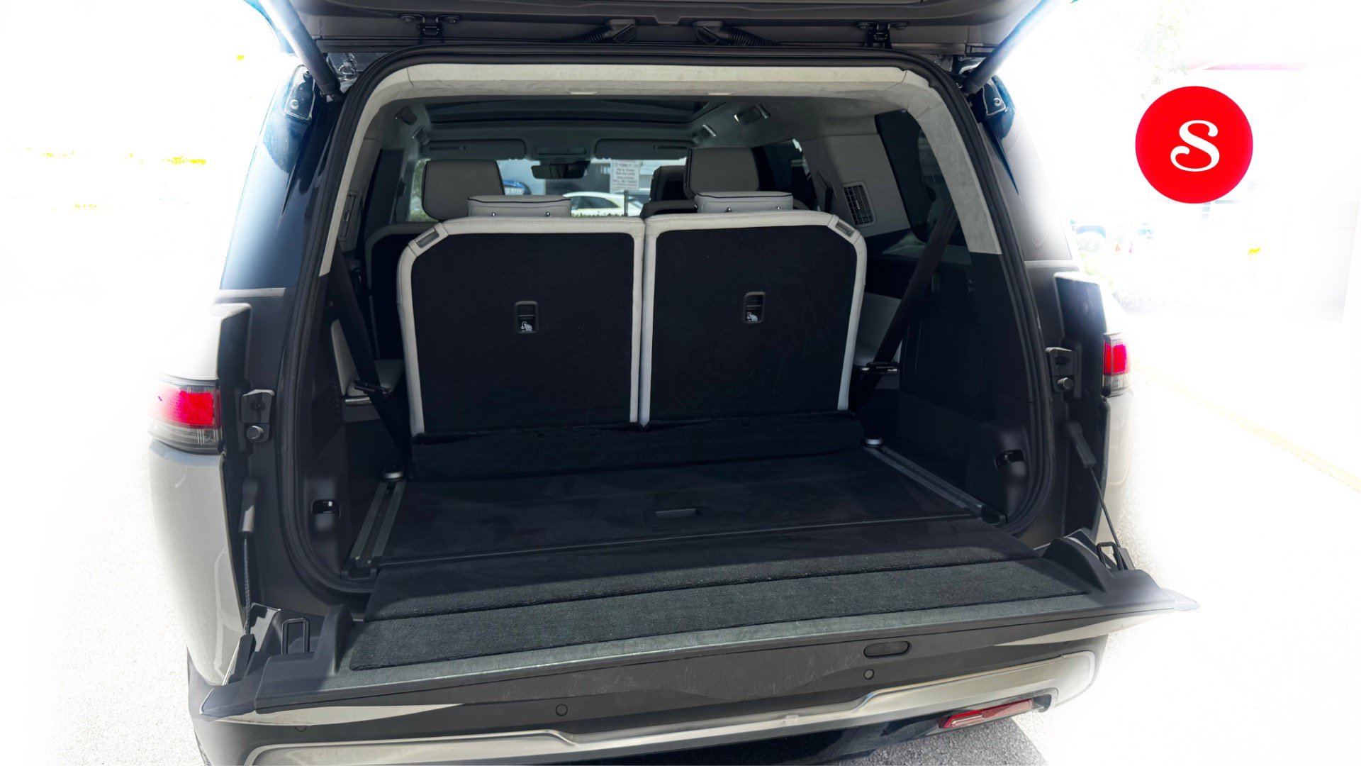 Used 2024 Rivian R1S Adventure Quad AWD/4WD image 6