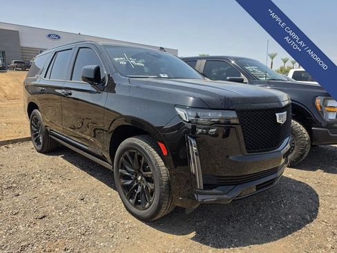 Used 2023 Cadillac Escalade Sport w/ LPO, ONYX Package AWD/4WD image 4